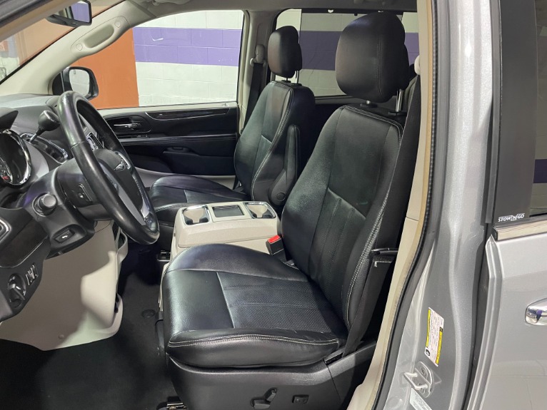 Used-2013-Chrysler-Town-and-Country-Touring-L-FWD