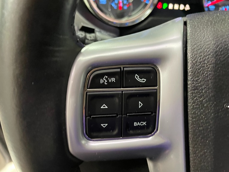 Used-2013-Chrysler-Town-and-Country-Touring-L-FWD
