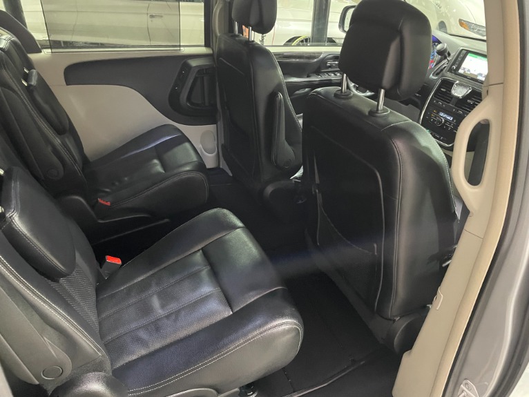 Used-2013-Chrysler-Town-and-Country-Touring-L-FWD