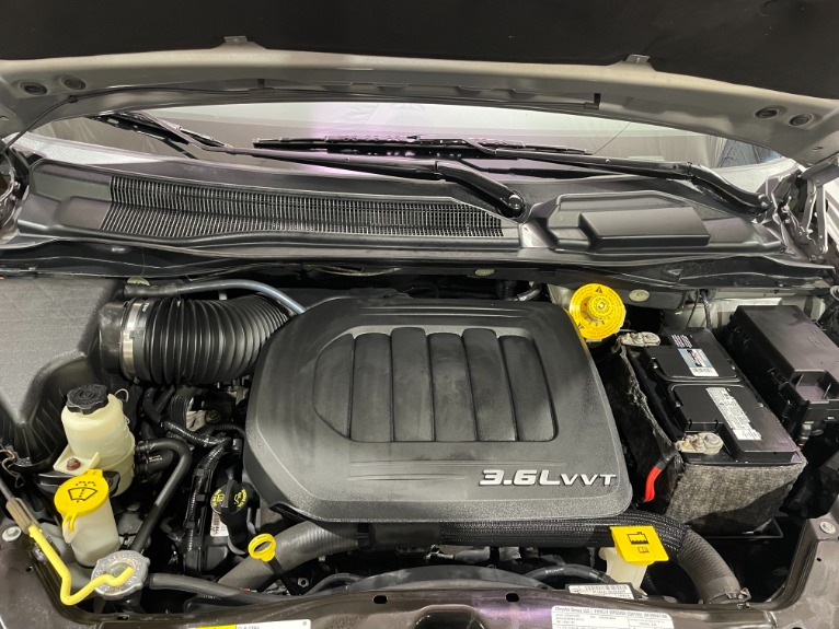 Used-2013-Chrysler-Town-and-Country-Touring-L-FWD