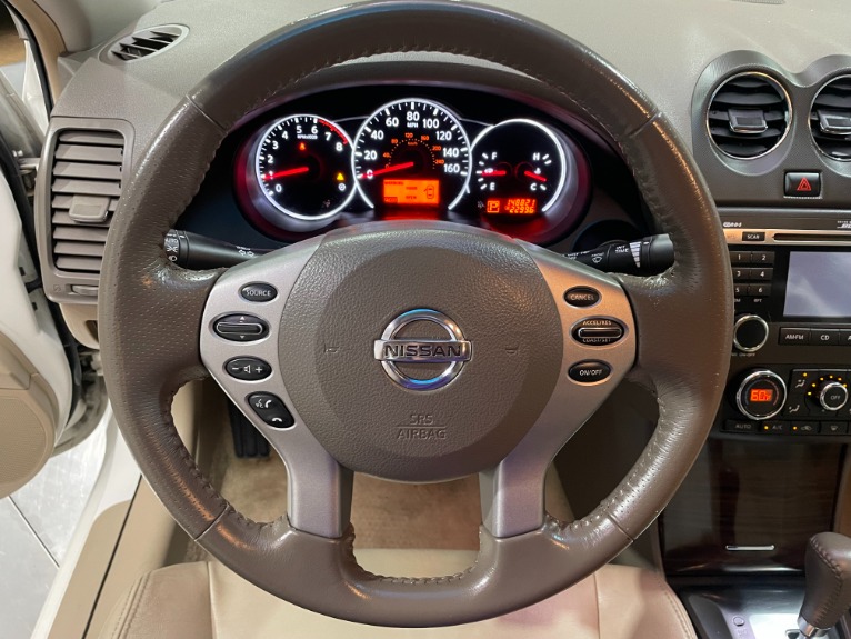 Used-2010-Nissan-Altima-25-SL-FWD