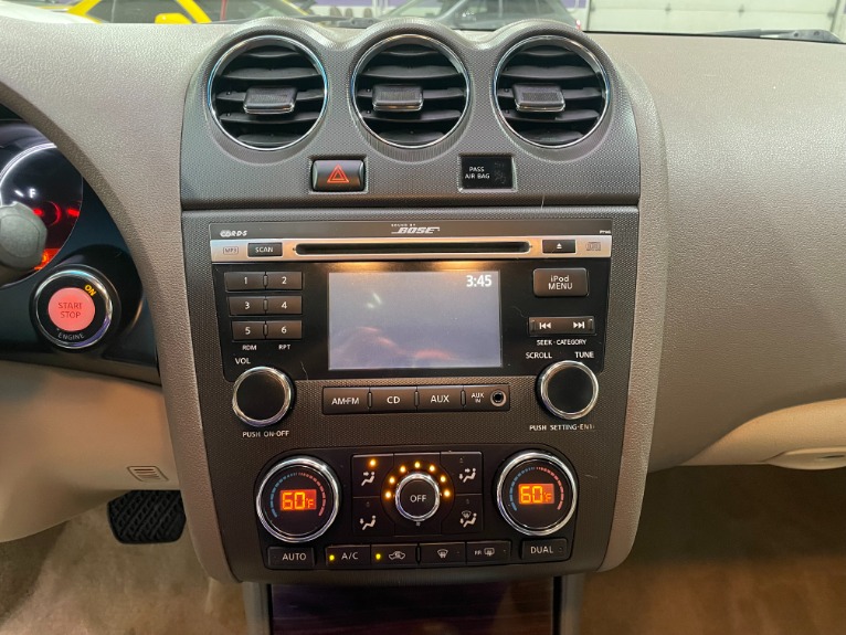 Used-2010-Nissan-Altima-25-SL-FWD