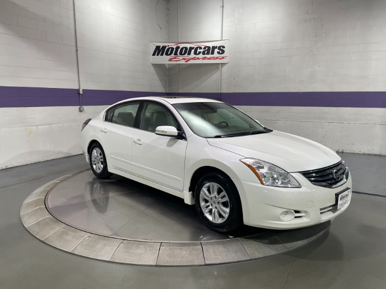 Used-2010-Nissan-Altima-25-SL-FWD