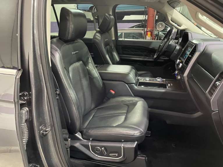 Used-2018-Ford-Expedition-Platinum-4X4