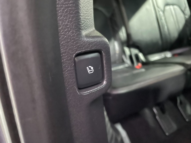 Used-2018-Ford-Expedition-Platinum-4X4