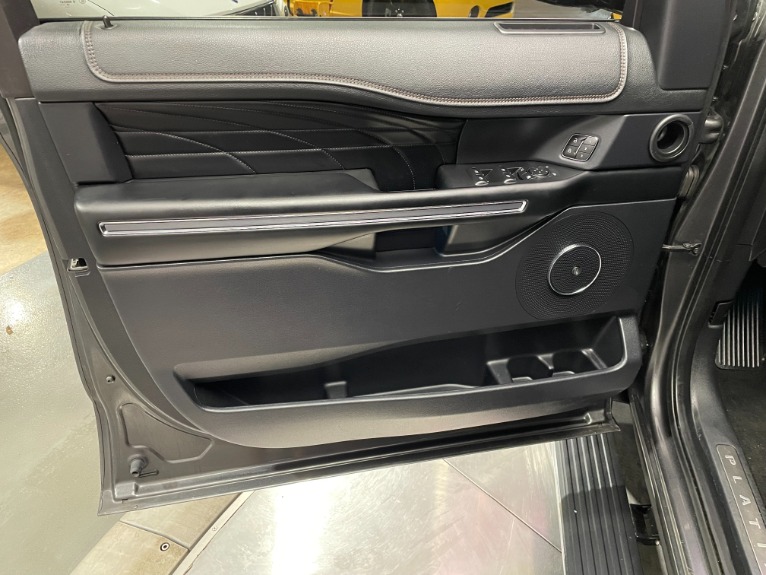Used-2018-Ford-Expedition-Platinum-4X4