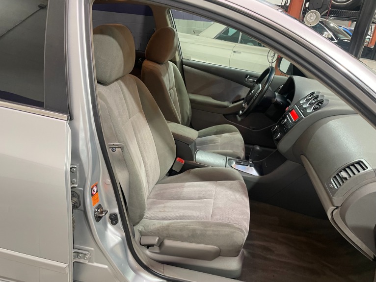 Used-2008-Nissan-Altima-25-S--FWD