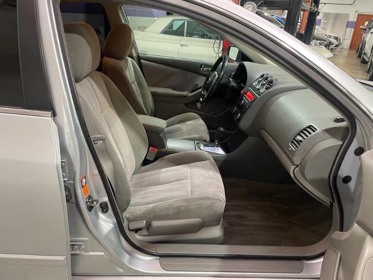 Used-2008-Nissan-Altima-25-S--FWD