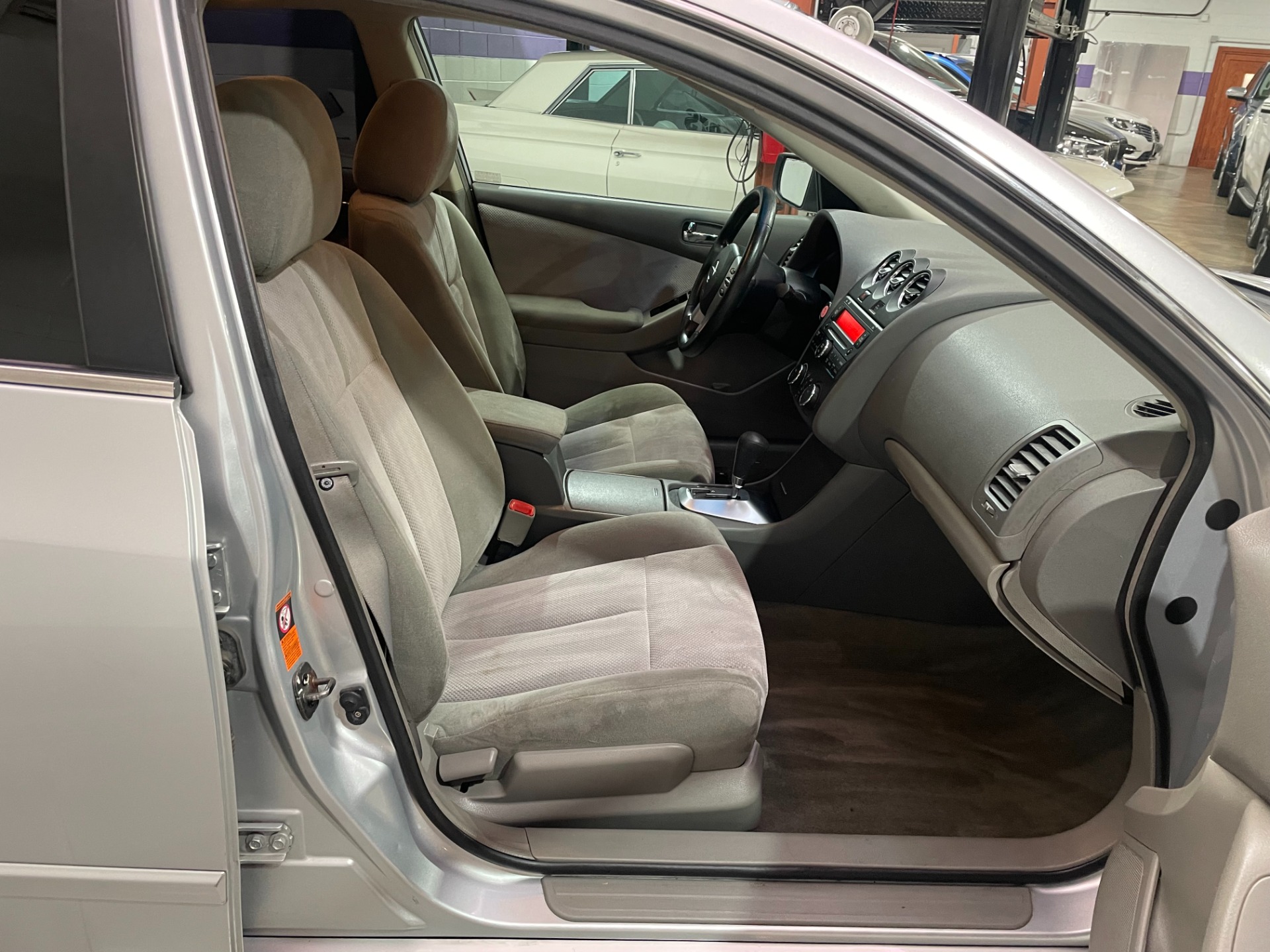 Used-2008-Nissan-Altima-25-S--FWD