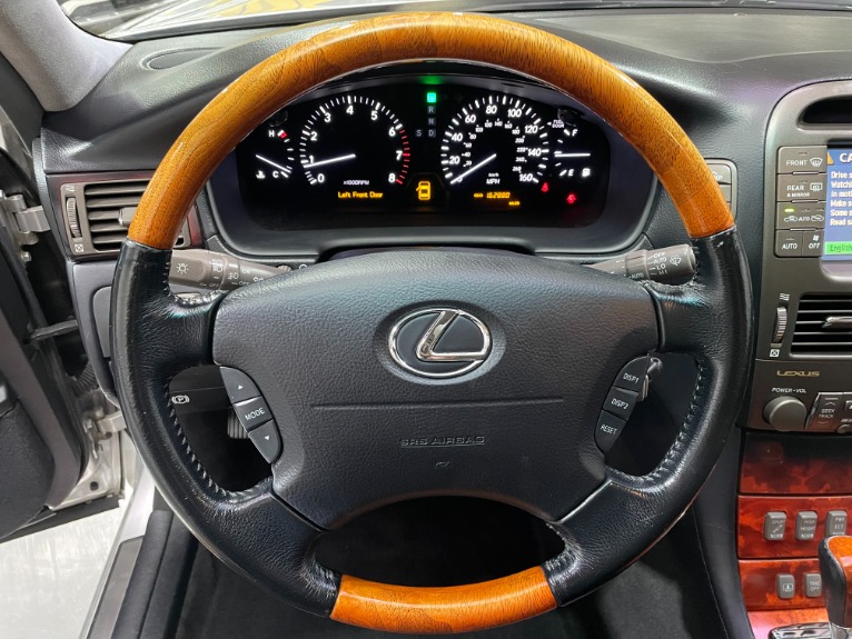 Used-2005-Lexus-LS-430-RWD