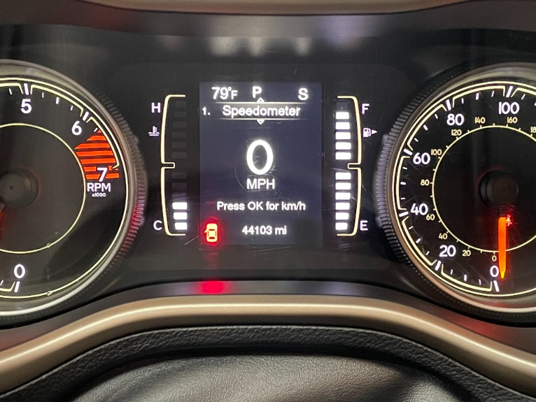 Used-2018-Jeep-Cherokee-Latitude-FWD