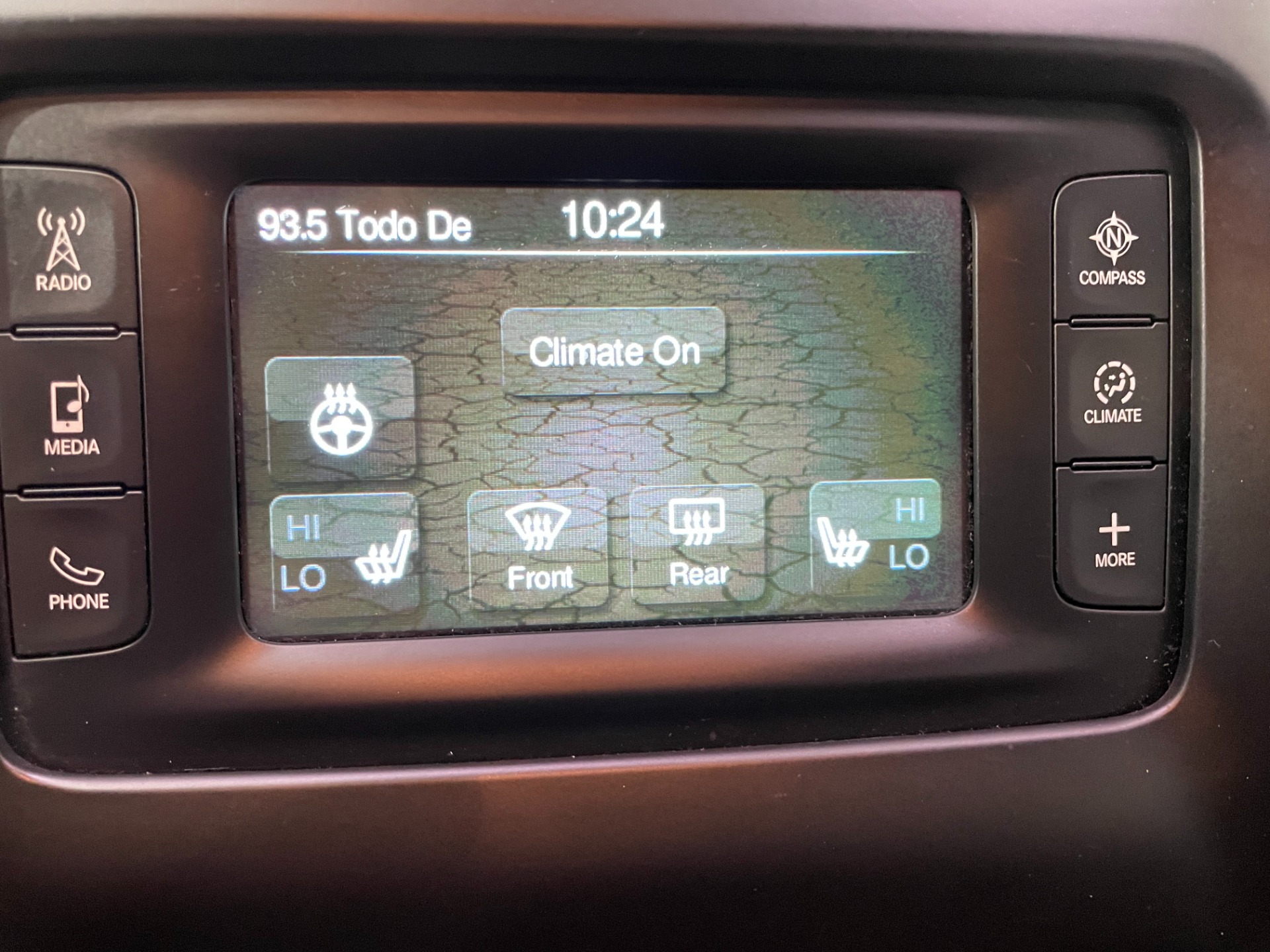 Used-2018-Jeep-Cherokee-Latitude-FWD