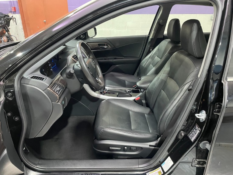 Used-2017-Honda-Accord-Hybrid-EX-L-FWD