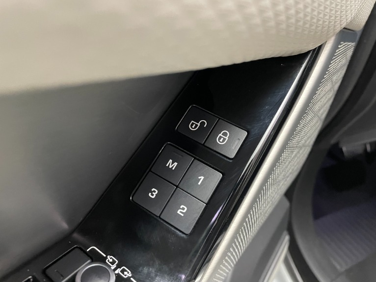 Used-2018-Land-Rover-Range-Rover-Velar-P380-R-Dynamic-SE-AWD