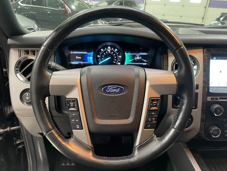 Used-2017-Ford-Expedition-Limited-4X4