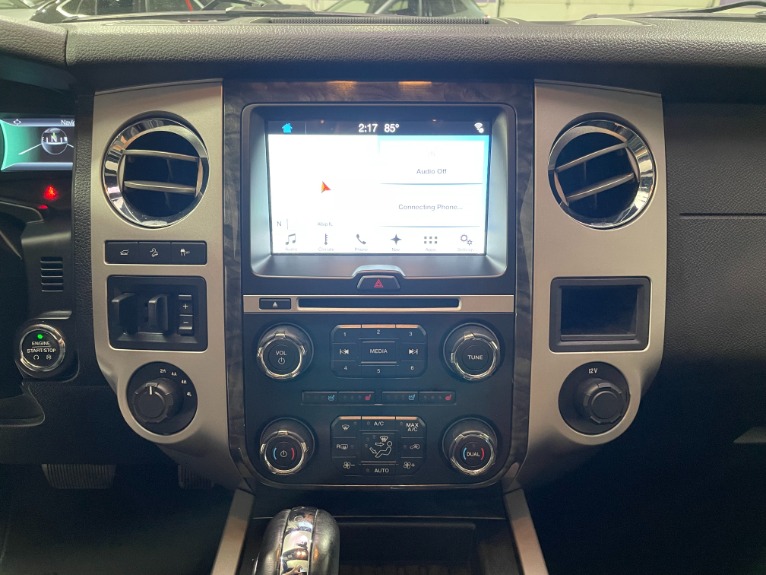 Used-2017-Ford-Expedition-Limited-4X4