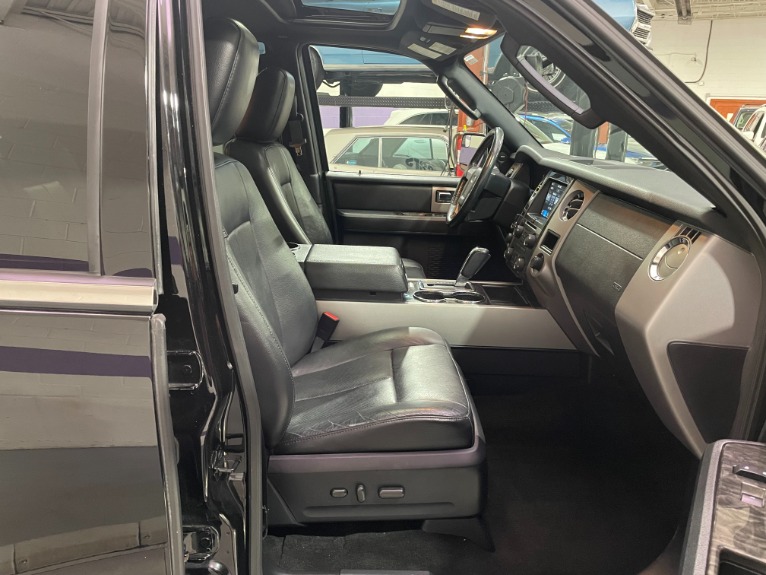 Used-2017-Ford-Expedition-Limited-4X4