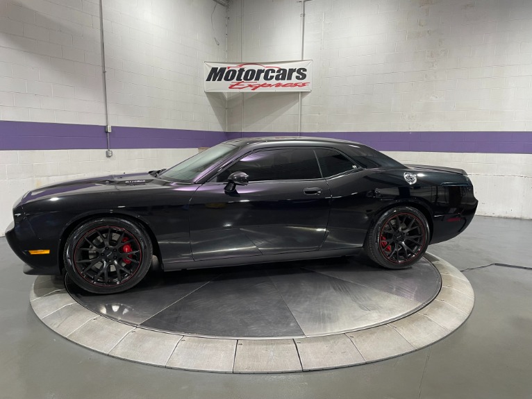 Used-2009-Dodge-Challenger-SRT8-Manual