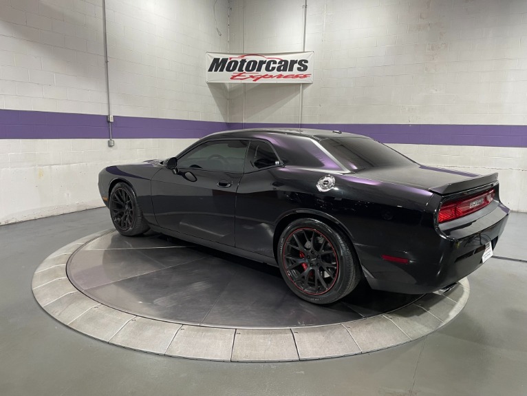 Used-2009-Dodge-Challenger-SRT8-Manual