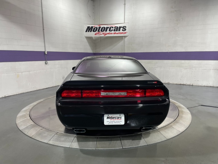 Used-2009-Dodge-Challenger-SRT8-Manual