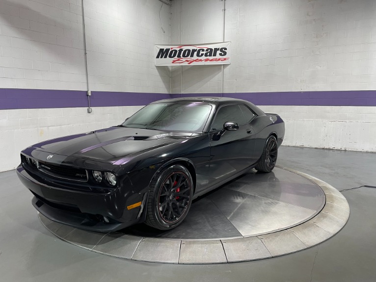 Used-2009-Dodge-Challenger-SRT8-Manual