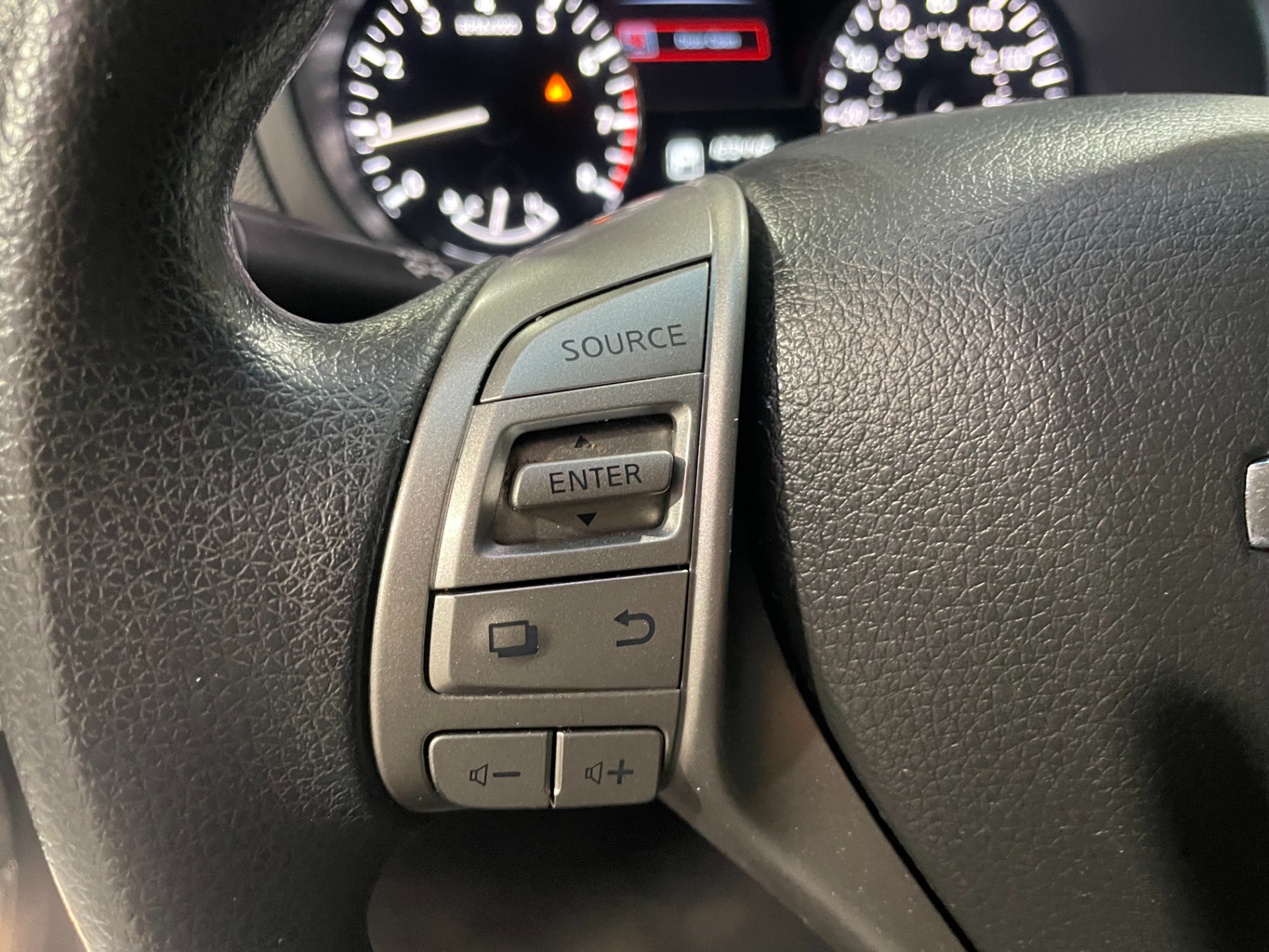 Used-2015-Nissan-Altima-25-S-FWD