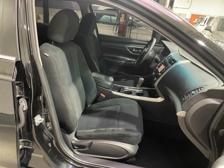 Used-2015-Nissan-Altima-25-S-FWD