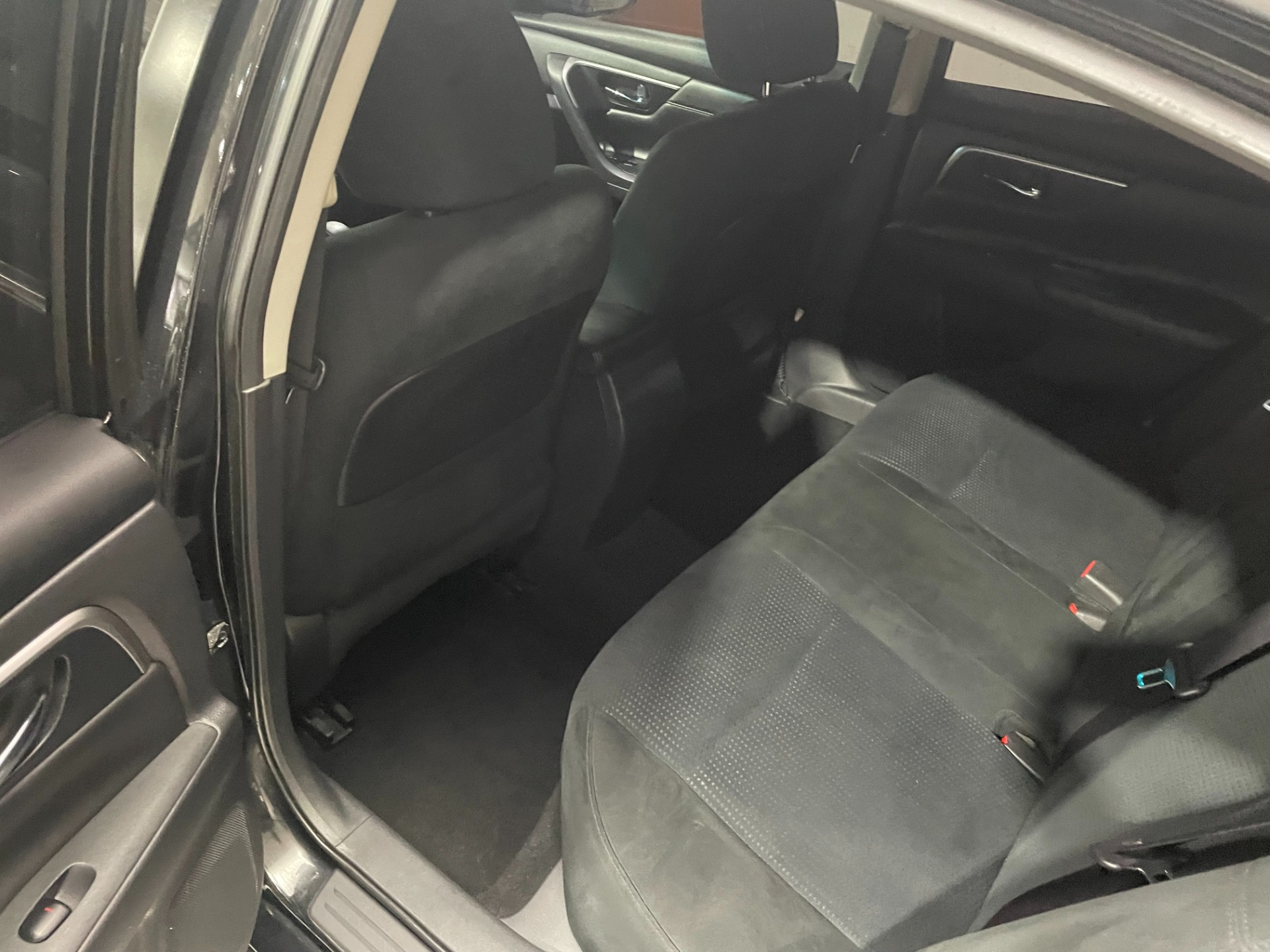 Used-2015-Nissan-Altima-25-S-FWD