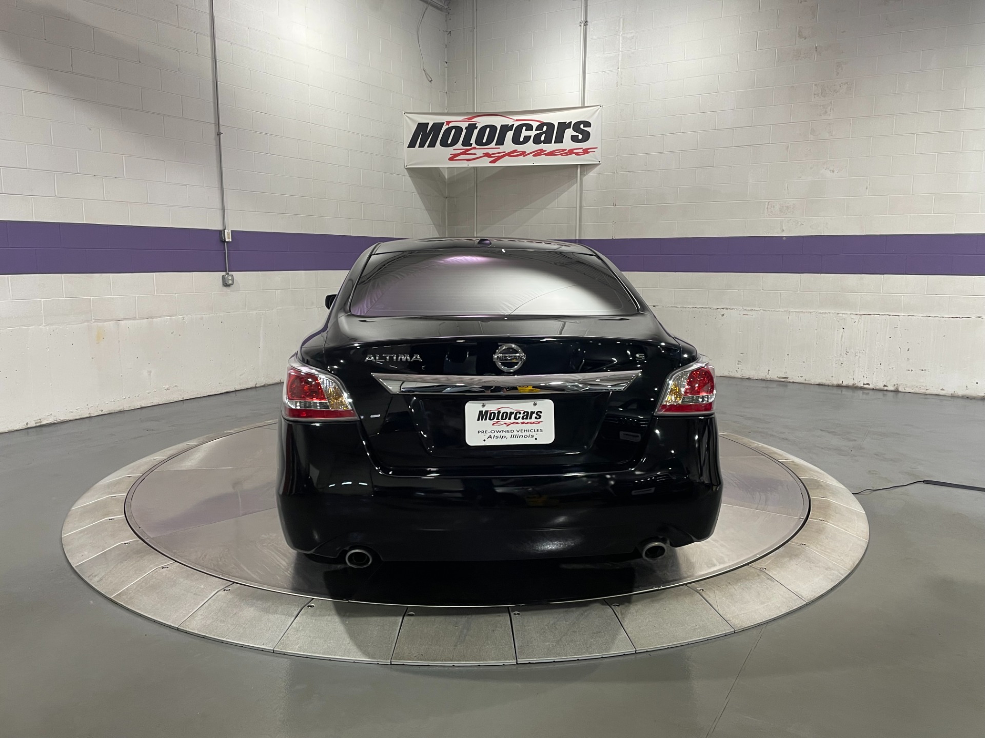 Used-2015-Nissan-Altima-25-S-FWD