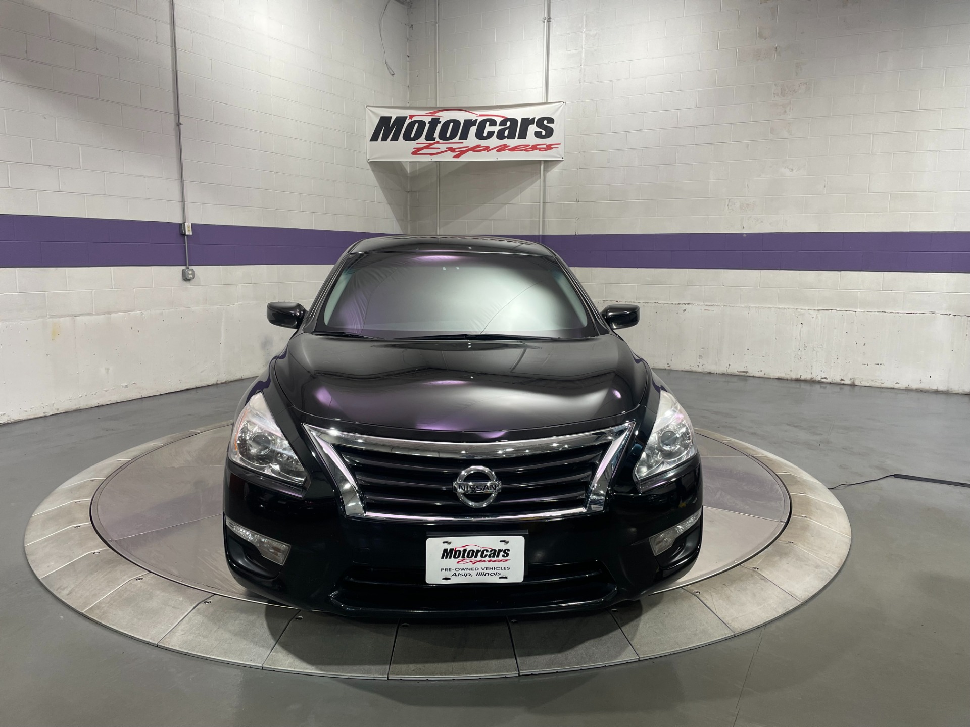 Used-2015-Nissan-Altima-25-S-FWD