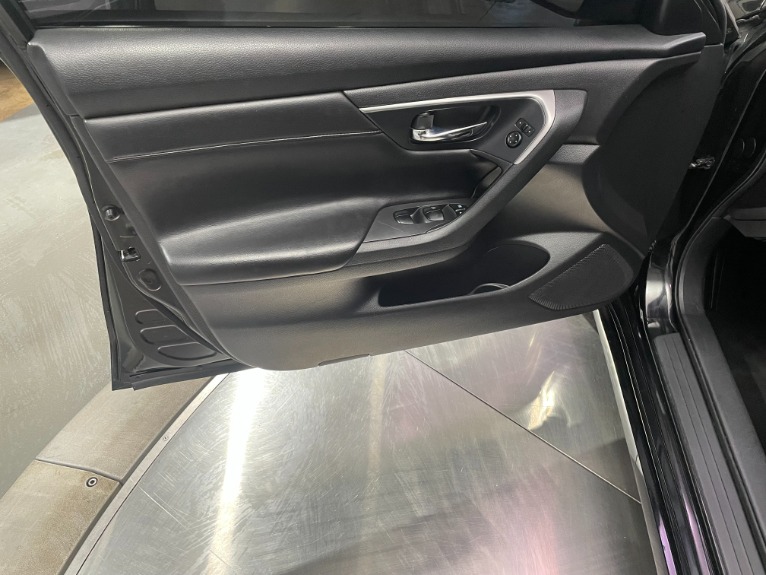 Used-2015-Nissan-Altima-25-S-FWD