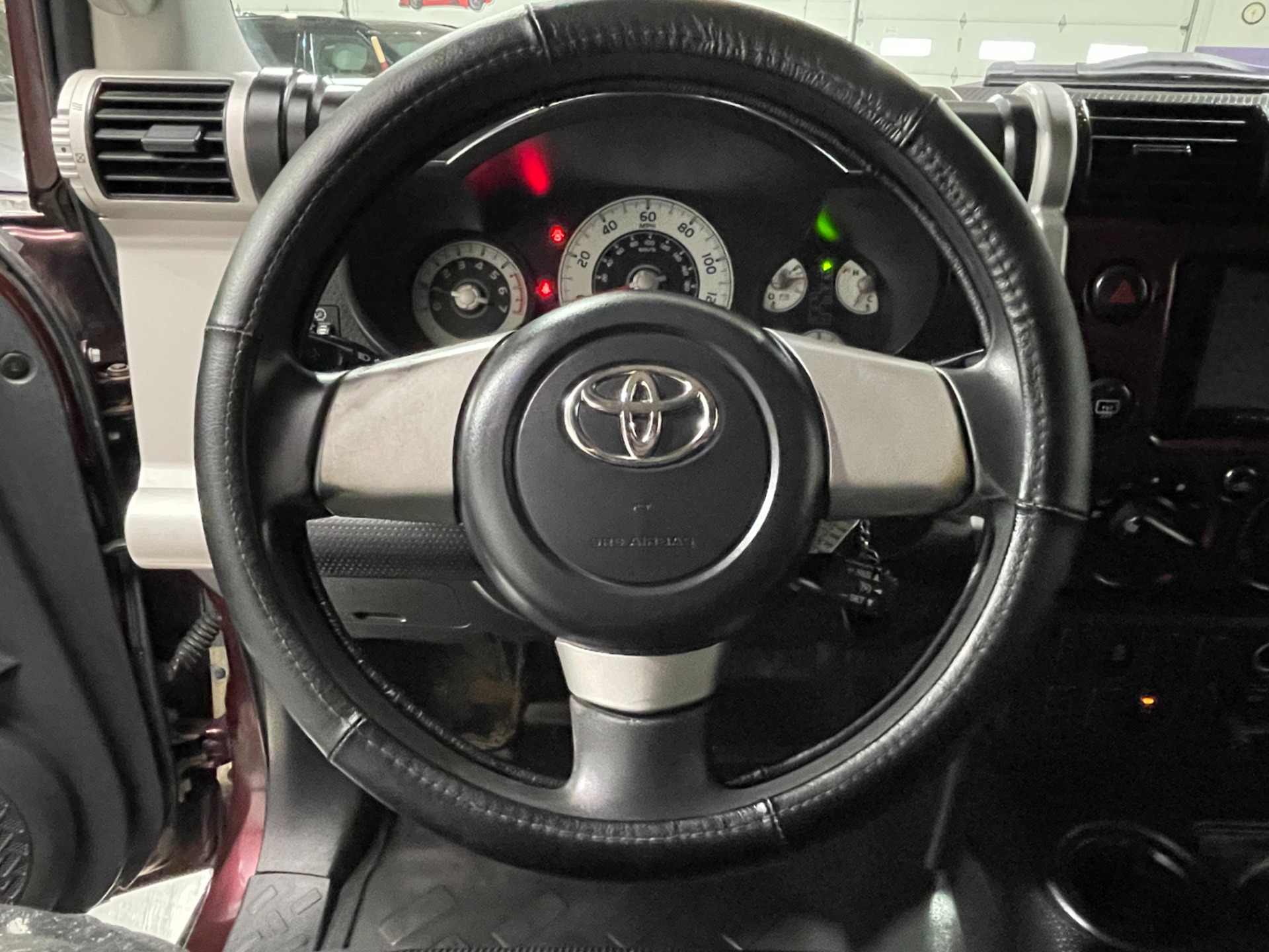 Used-2007-Toyota-FJ-Cruiser-4WD