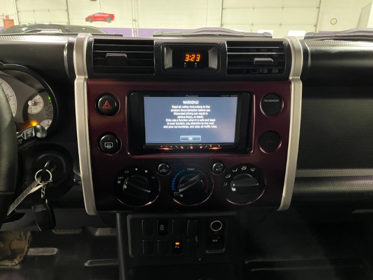 Used-2007-Toyota-FJ-Cruiser-4WD