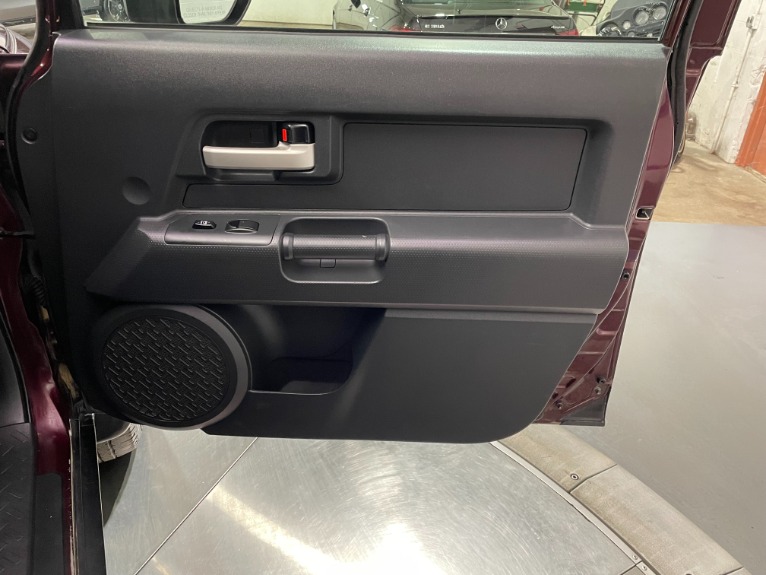 Used-2007-Toyota-FJ-Cruiser-4WD