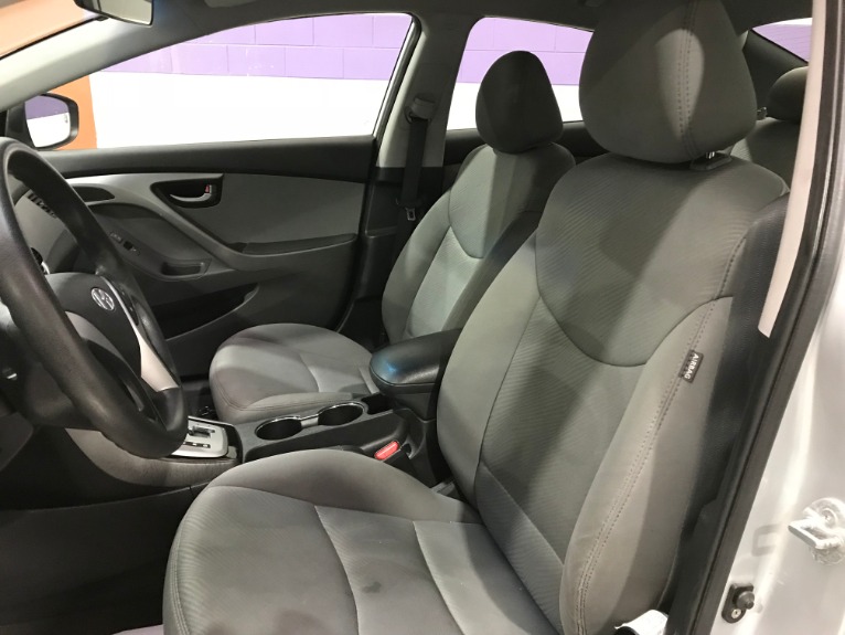 Used-2011-Hyundai-Elantra-GLS