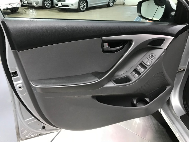 Used-2011-Hyundai-Elantra-GLS
