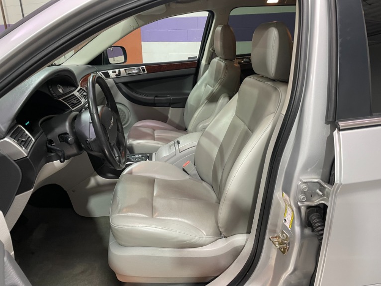 Used-2007-Chrysler-Pacifica-Touring-AWD