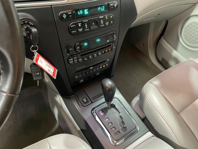 Used-2007-Chrysler-Pacifica-Touring-AWD