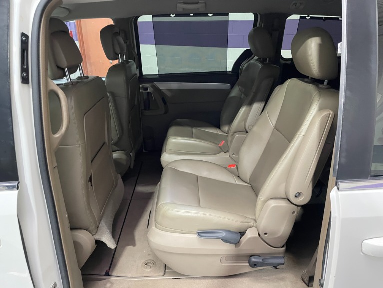 Used-2011-Volkswagen-Routan-SE-FWD