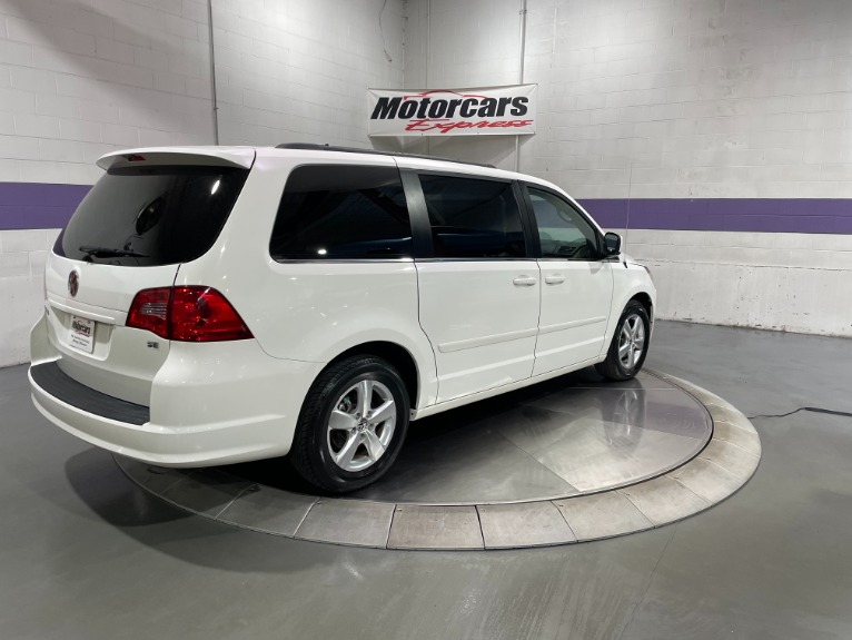 Used-2011-Volkswagen-Routan-SE-FWD