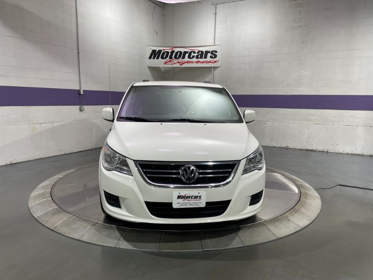 Used-2011-Volkswagen-Routan-SE-FWD