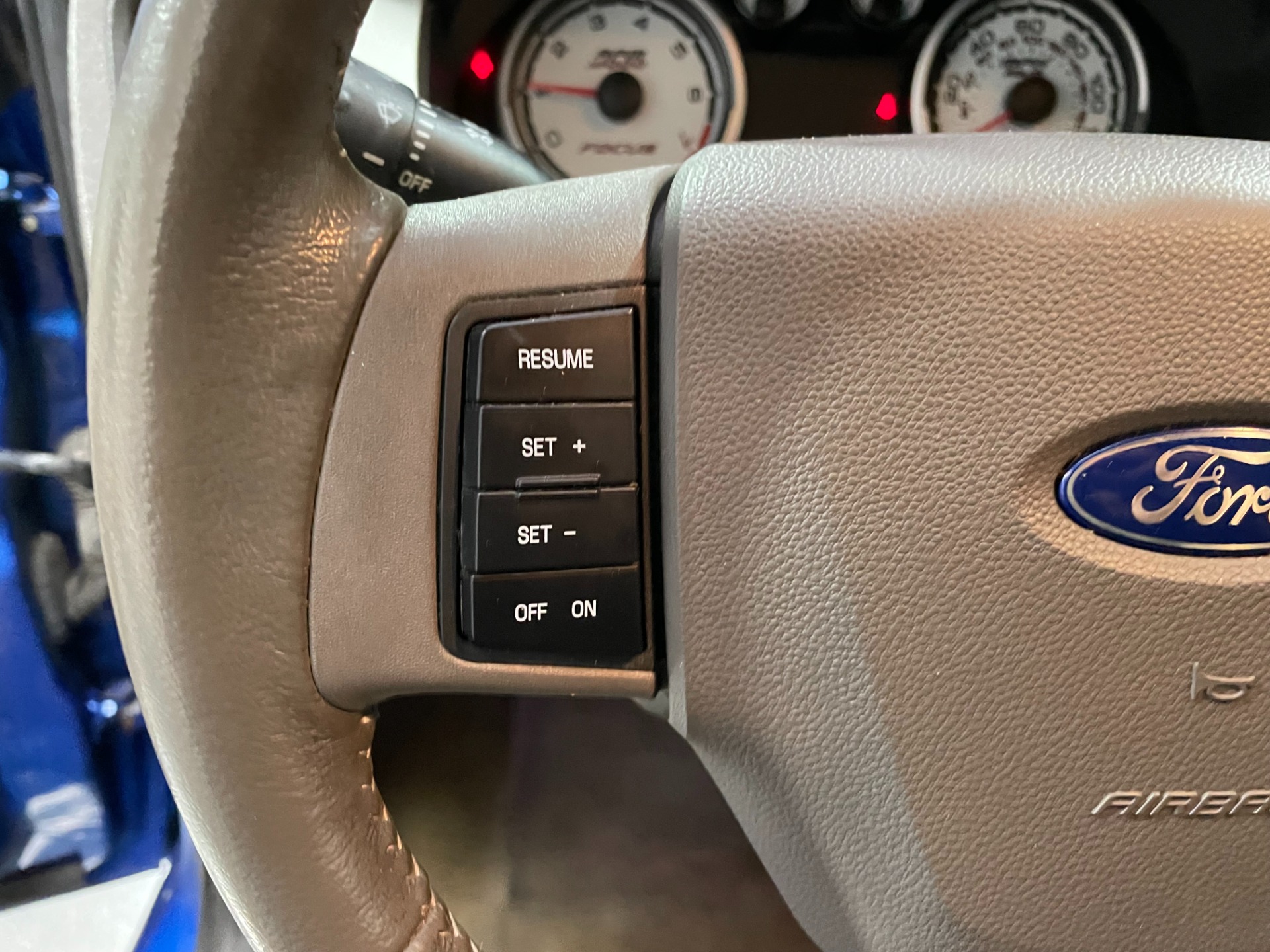 Used-2010-Ford-Focus-SEL-FWD
