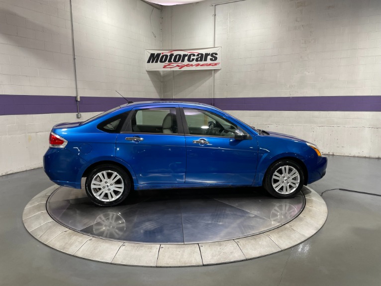 Used-2010-Ford-Focus-SEL-FWD