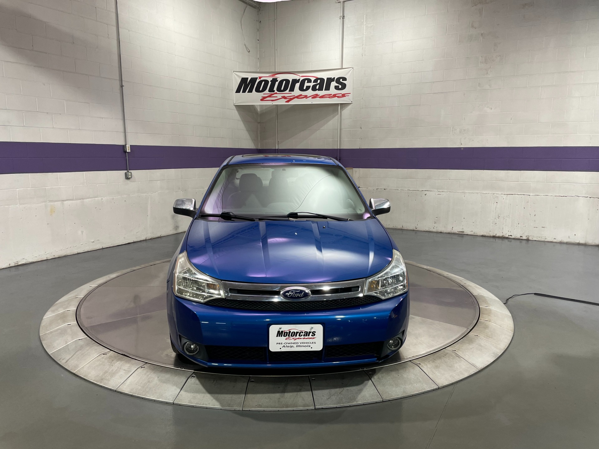 Used-2010-Ford-Focus-SEL-FWD