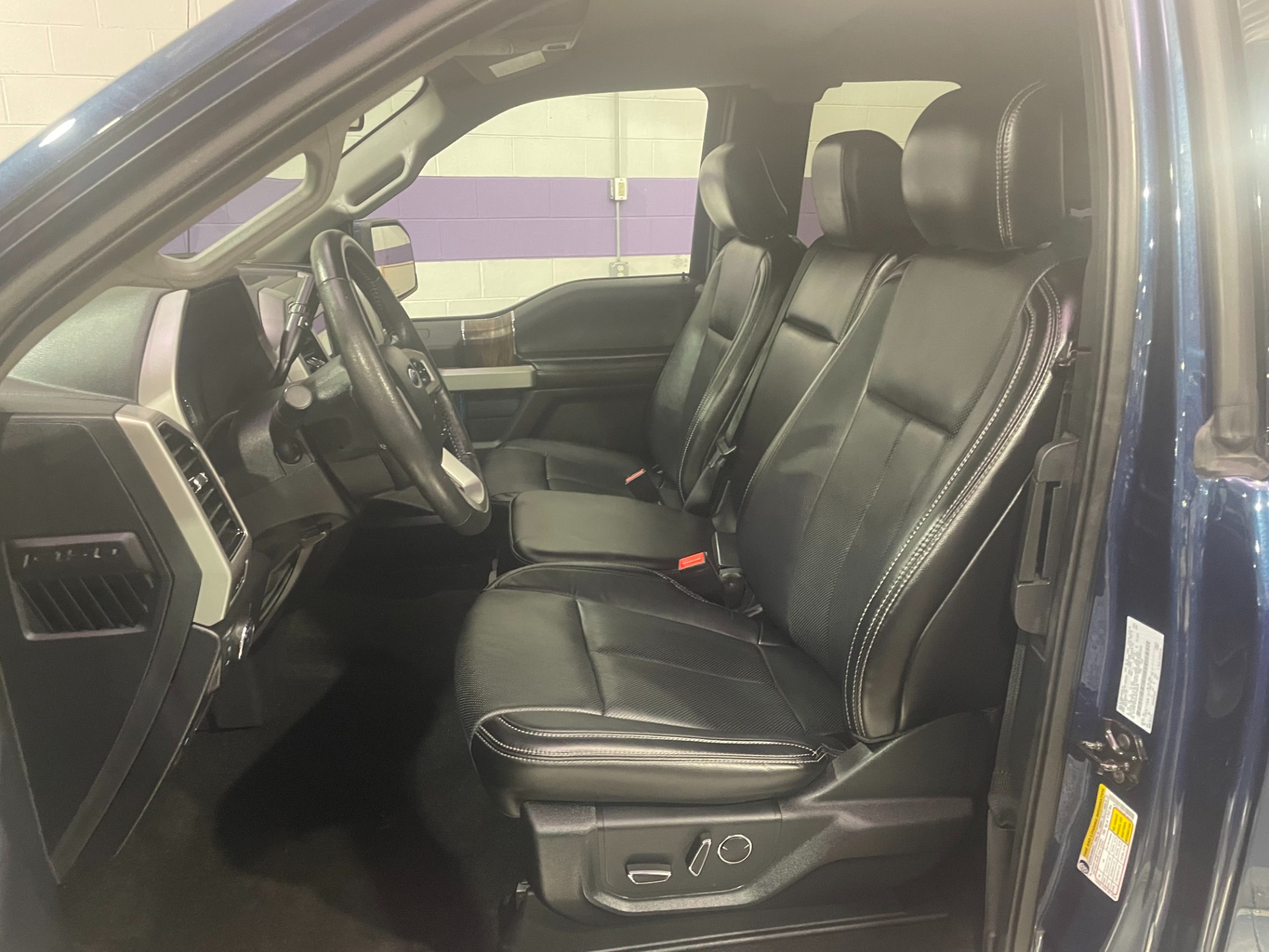 Used-2018-Ford-F-150-Lariat-4X4