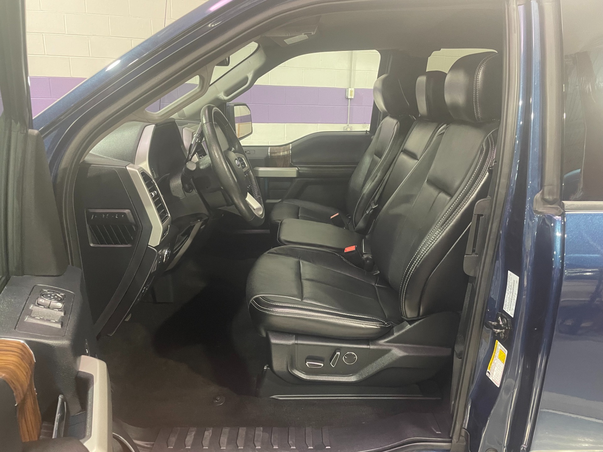 Used-2018-Ford-F-150-Lariat-4X4