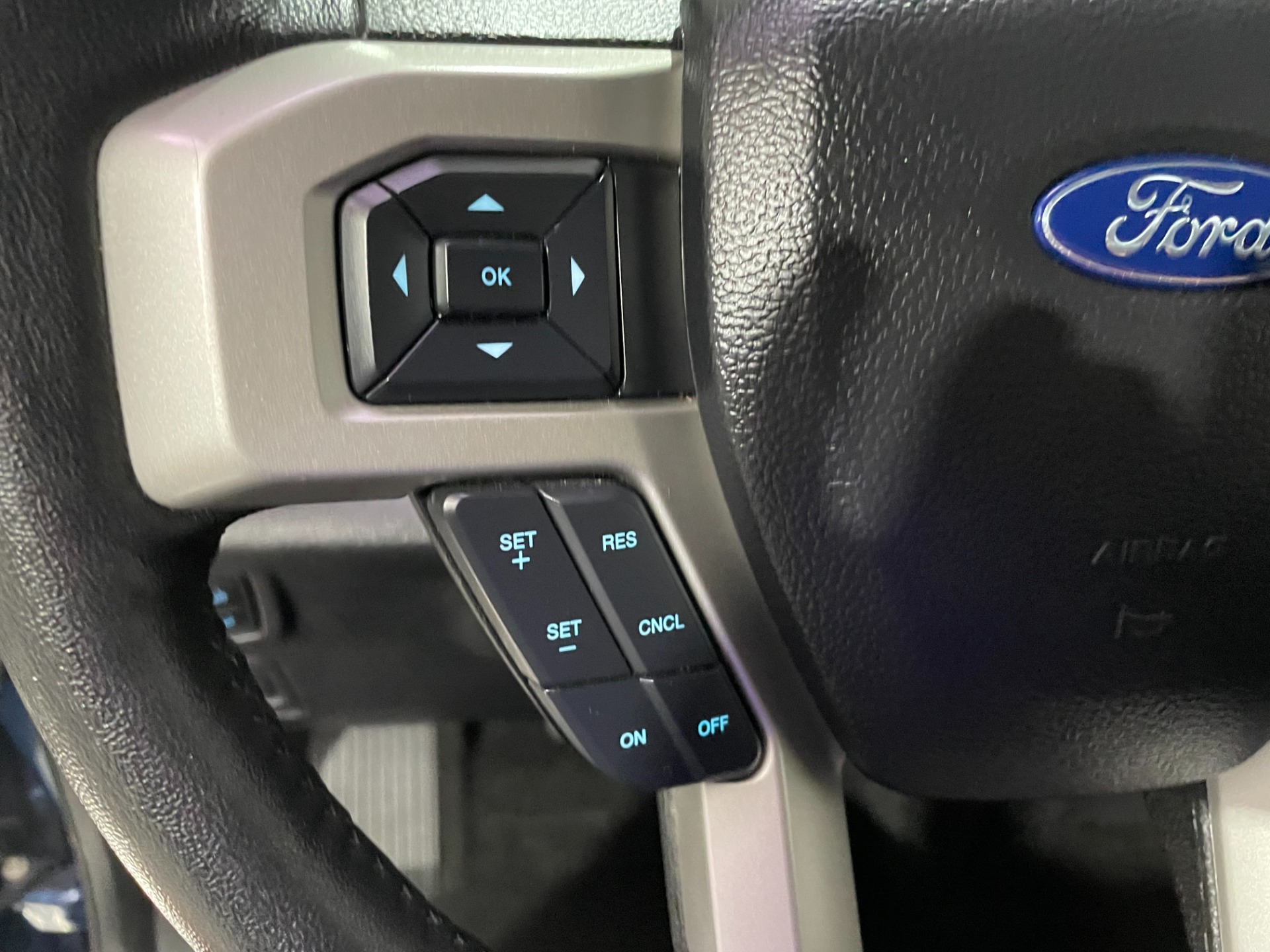 Used-2018-Ford-F-150-Lariat-4X4