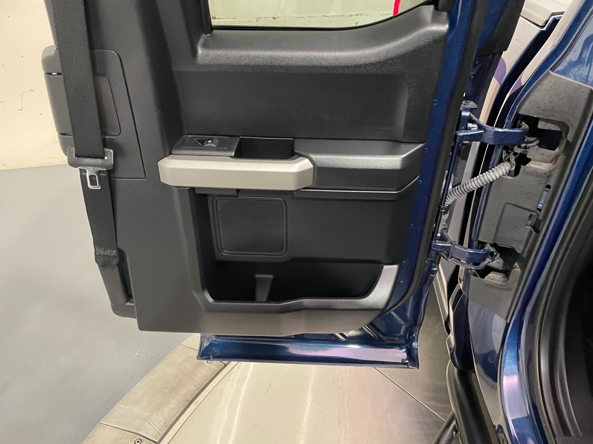 Used-2018-Ford-F-150-Lariat-4X4