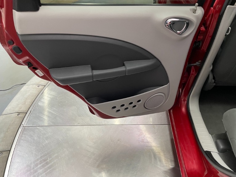 Used-2007-Chrysler-PT-Cruiser-Touring-FWD