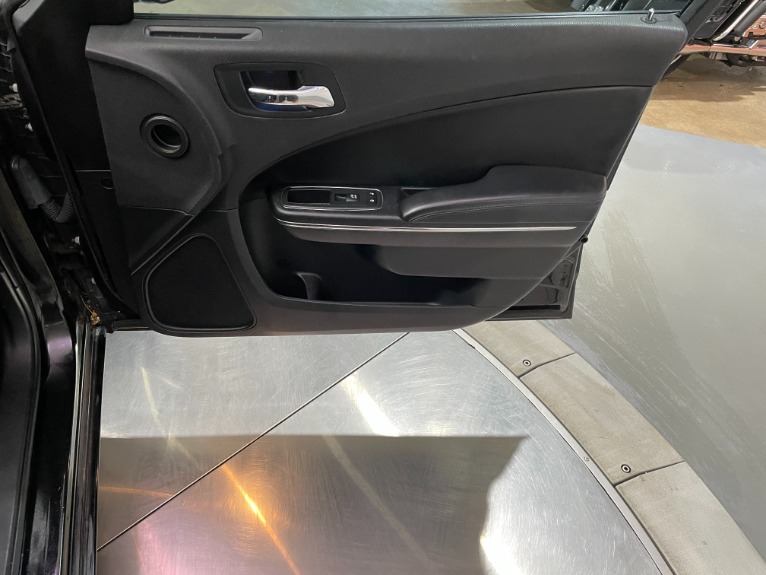 Used-2012-Dodge-Charger-SE-RWD
